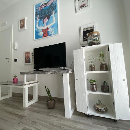 La Casa Di Nina Bed & Breakfast Lecce Bagian luar foto