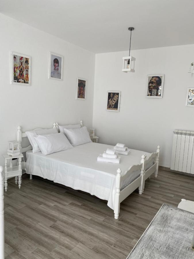 La Casa Di Nina Bed & Breakfast Lecce Bagian luar foto