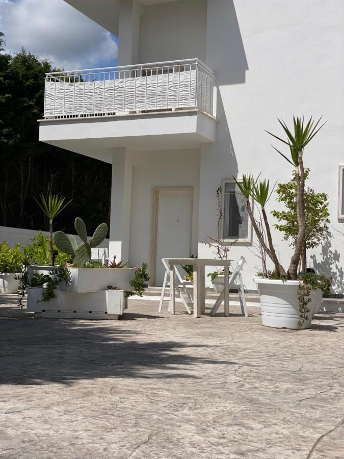 La Casa Di Nina Bed & Breakfast Lecce Bagian luar foto