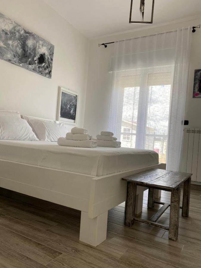 La Casa Di Nina Bed & Breakfast Lecce Bagian luar foto