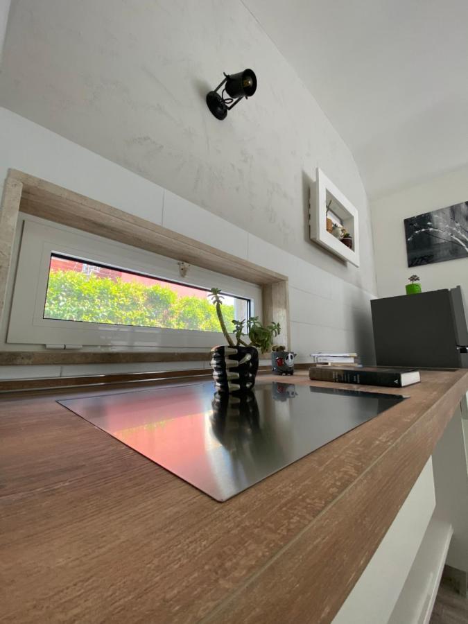 La Casa Di Nina Bed & Breakfast Lecce Bagian luar foto