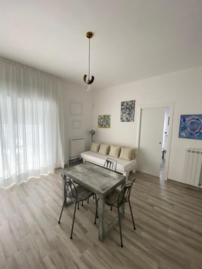 La Casa Di Nina Bed & Breakfast Lecce Bagian luar foto